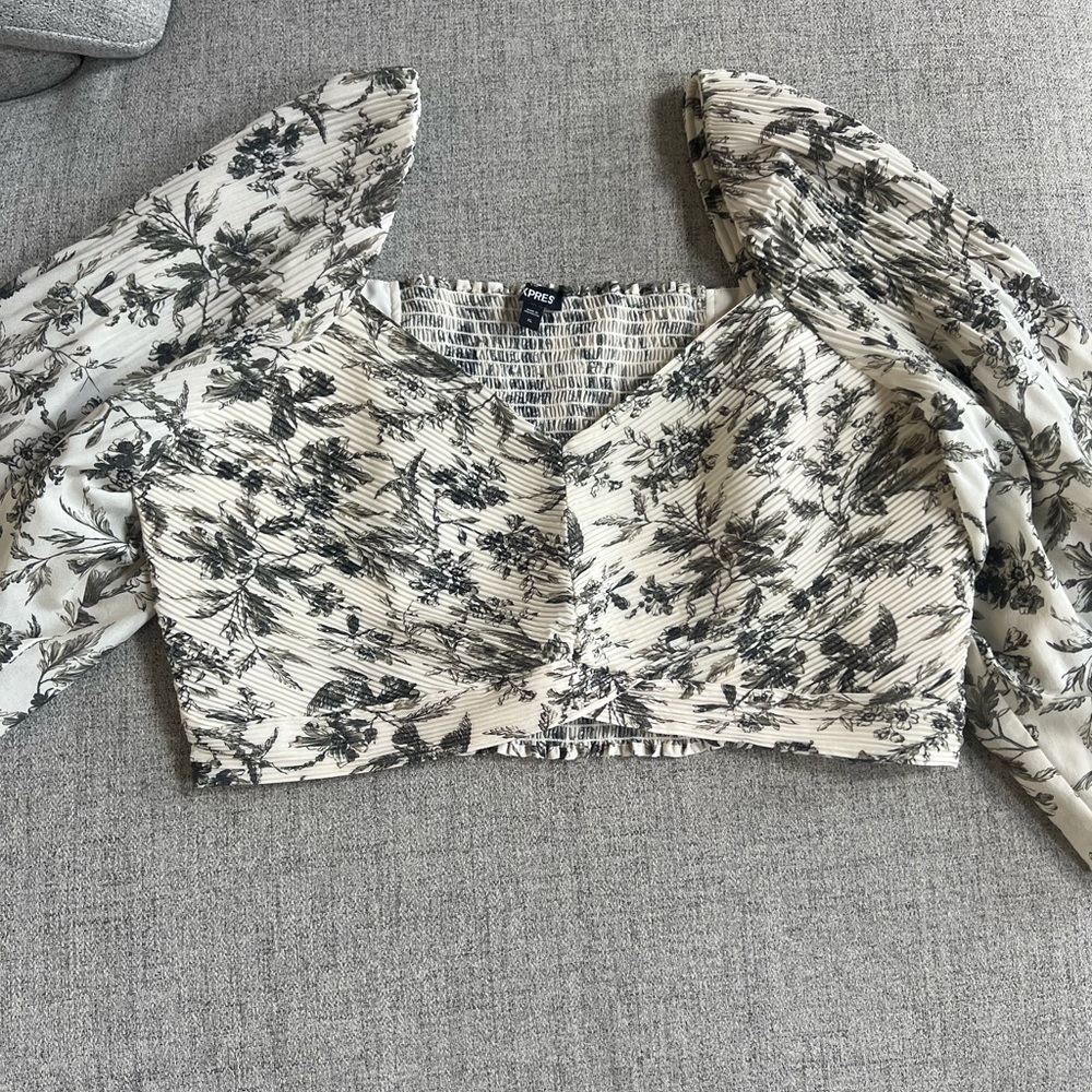 Express Cropped blouse
